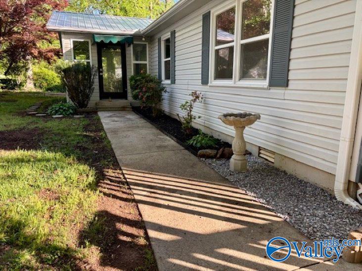 839 Bow Range Road, Guntersville, Alabama image 3