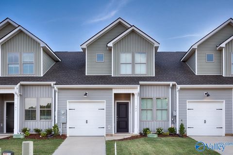 Townhouse For Rent - 147 Wolfe Lane<br/> Huntsville, AL 35811