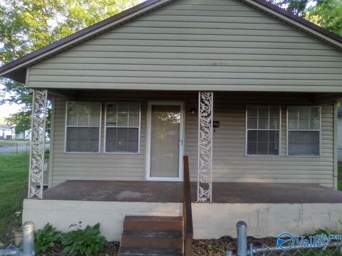 Photo of 205 White Street, Florence, AL 35630 (MLS # 21917459)