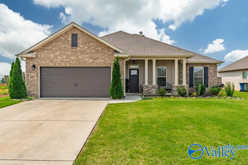 147 Elledge Farm Drive, Hazel Green, Alabama image 1