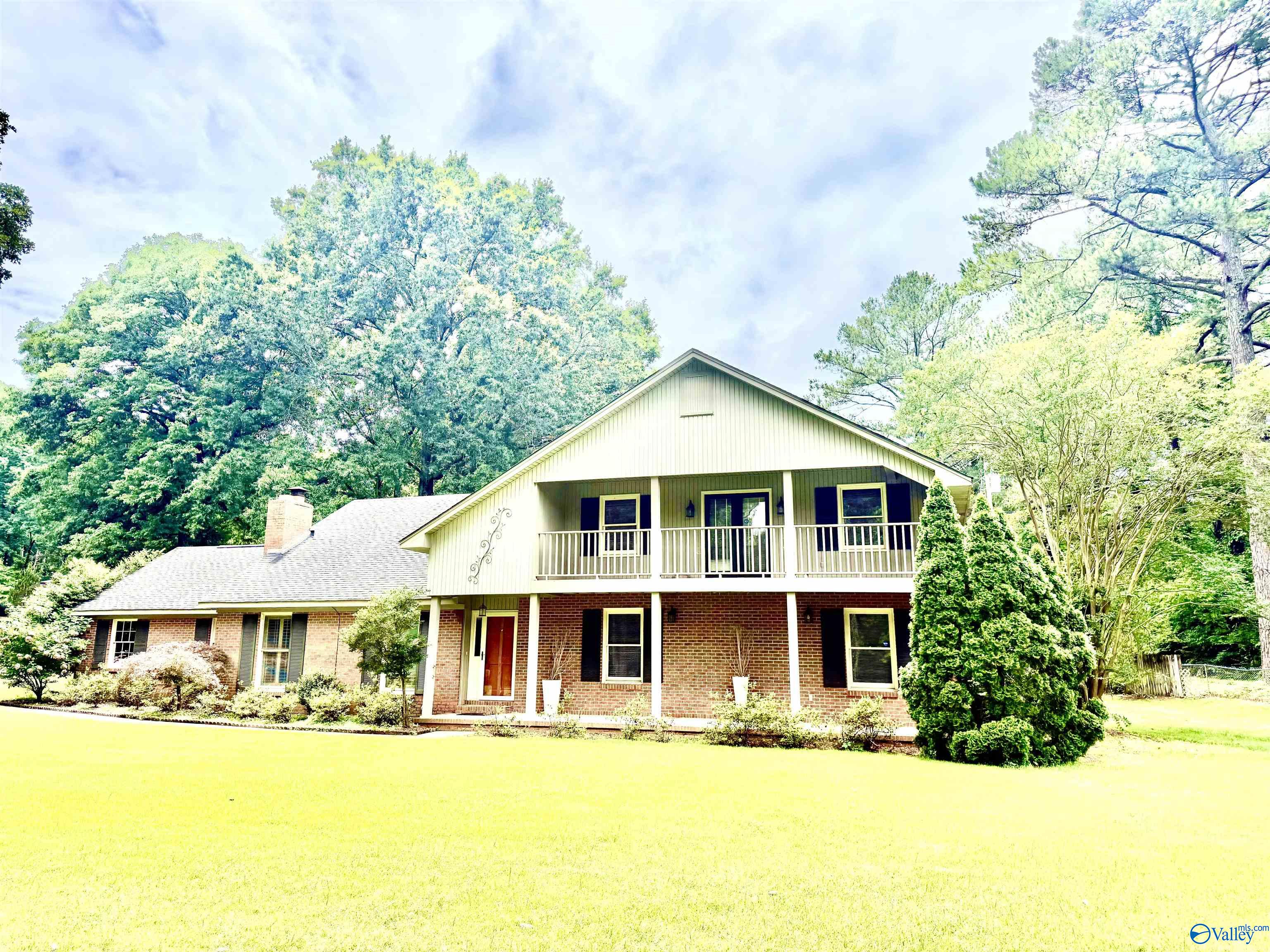 1037 Vestavia Drive
