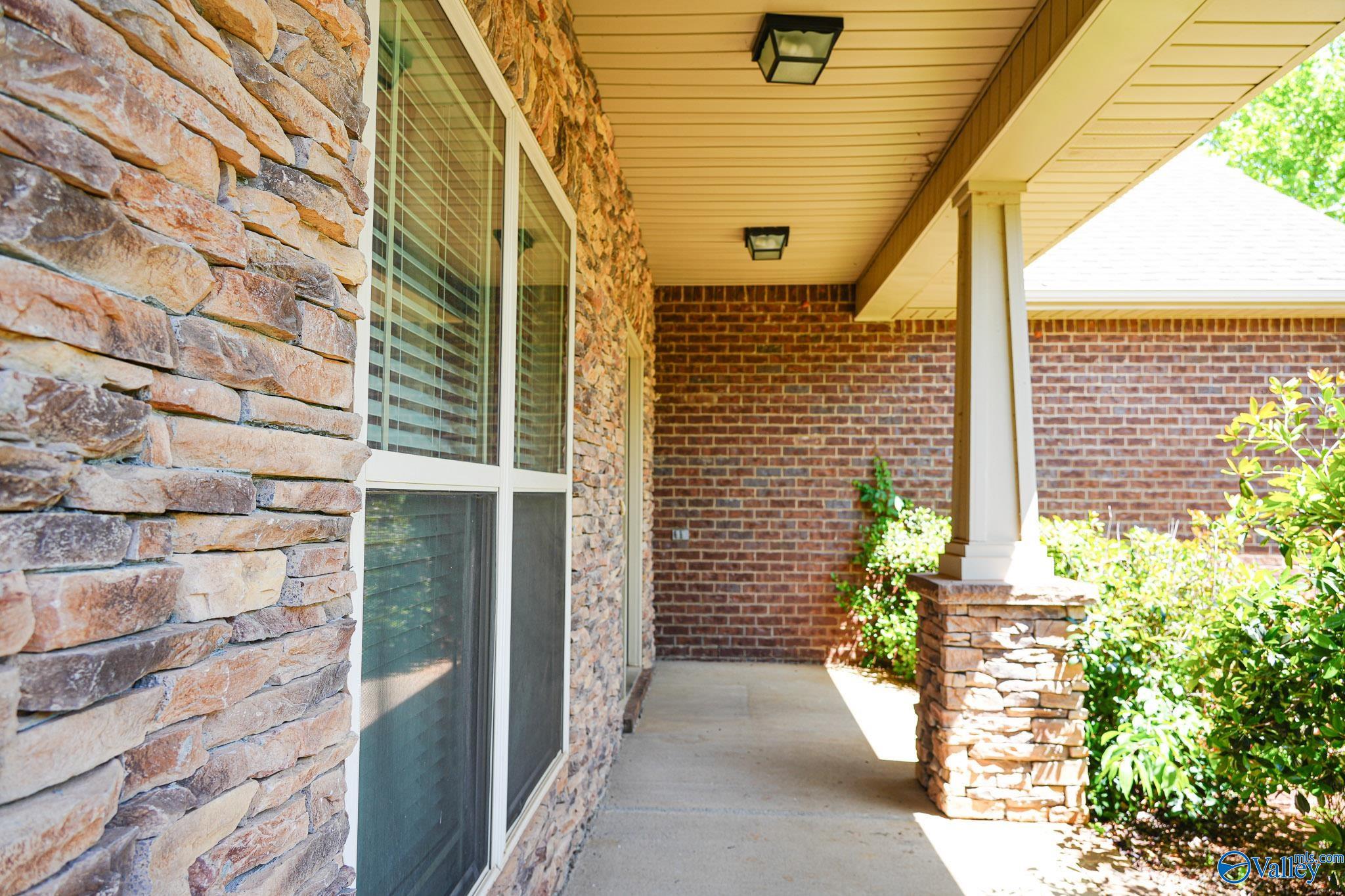 478 E Mossyleaf Drive