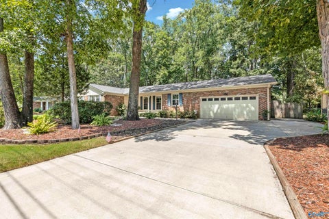 Homes For Sale - 823 Harrisburg Drive<br/> Madison County, Huntsville, AL 35802