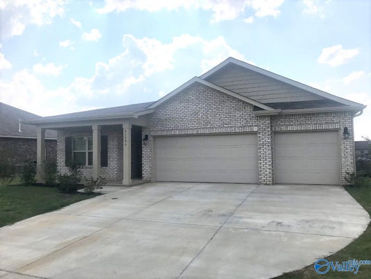 25206 DELILAH CIR, ATHENS, AL 35613 - Image 7bb70e7201c512e024f31634524e5ff5/402667042