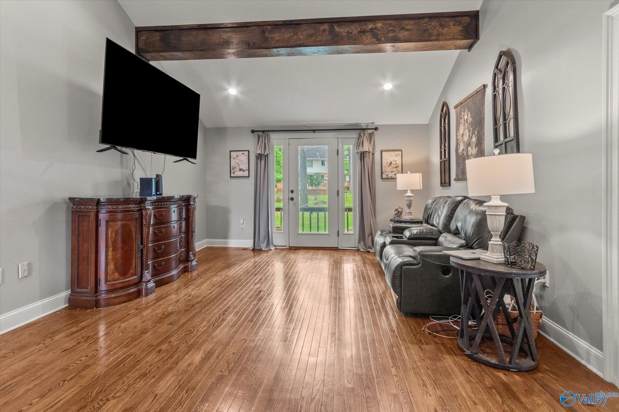 251 Riverbend Circle, Guntersville, Alabama image 2