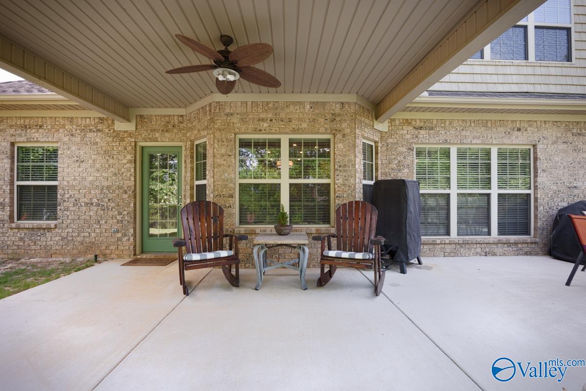 7311 Sanctuary Cove Drive, Owens Cross Roads, Alabama image 4