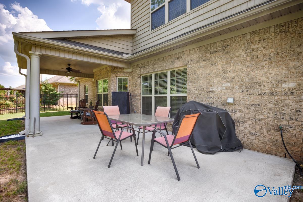 7311 Sanctuary Cove Drive, Owens Cross Roads, Alabama image 5