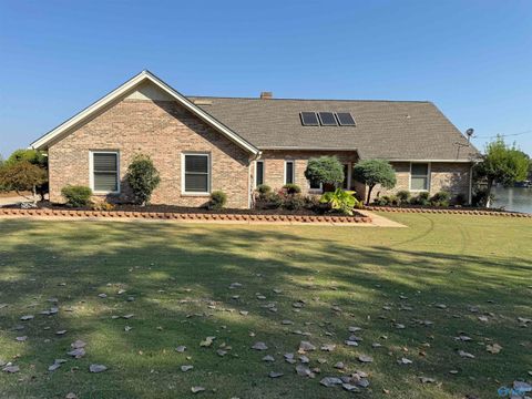 Homes For Sale - 147 Lakewood Drive<br/> Etowah County, Gadsden, AL 35901