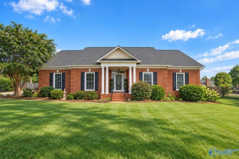 Homes For Sale - 14866 Capstone Lane<br/> Athens, AL 35613