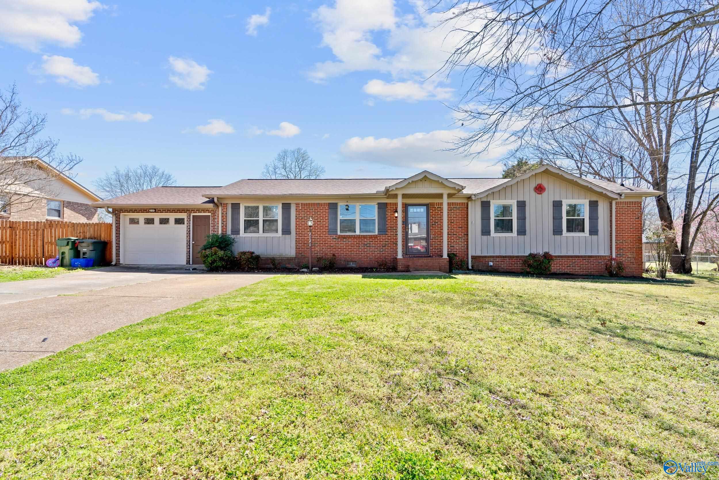 2121 Villaret Drive, Huntsville, Alabama image 1