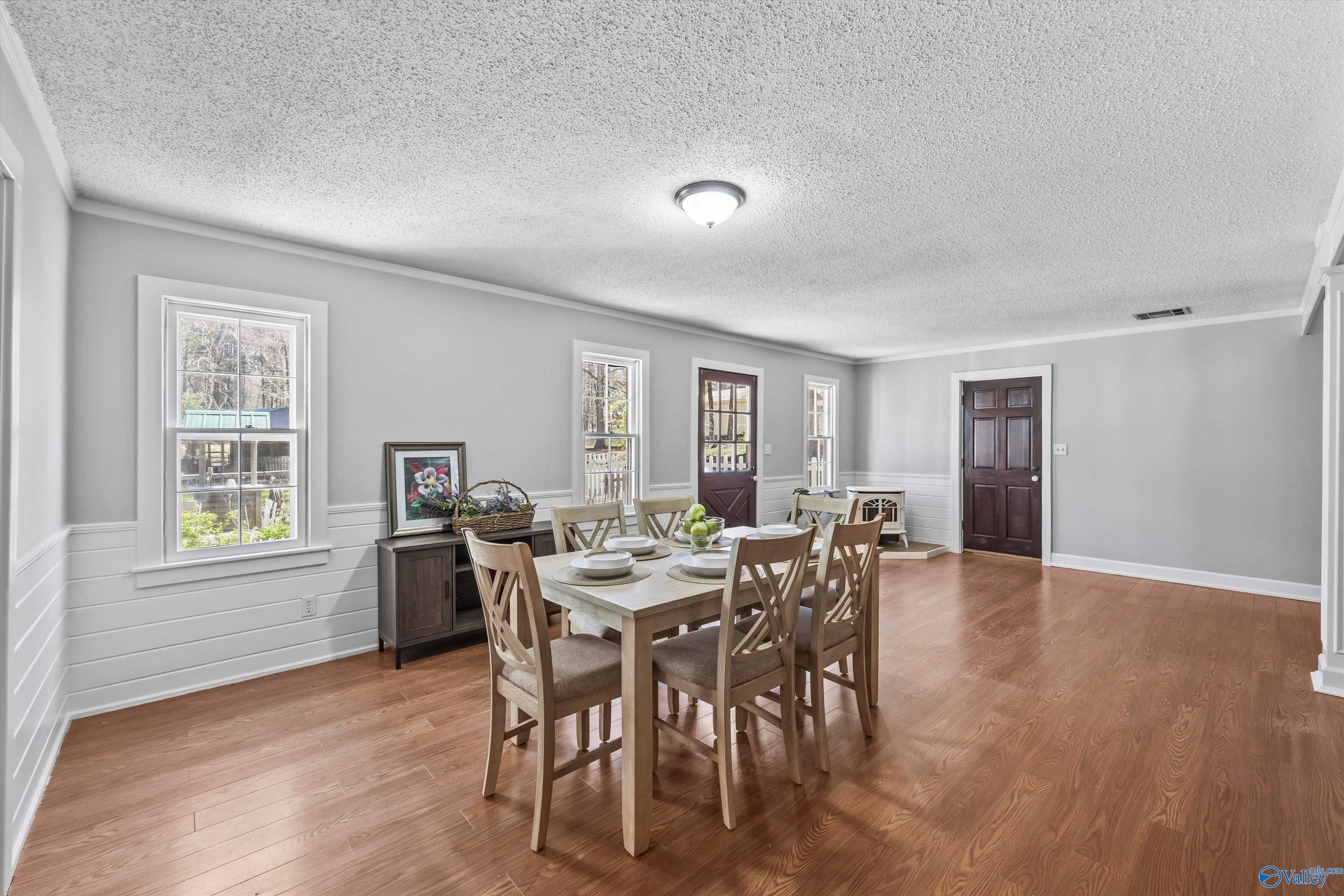 69 SE Shannon Drive, Laceys Spring, Alabama image 5