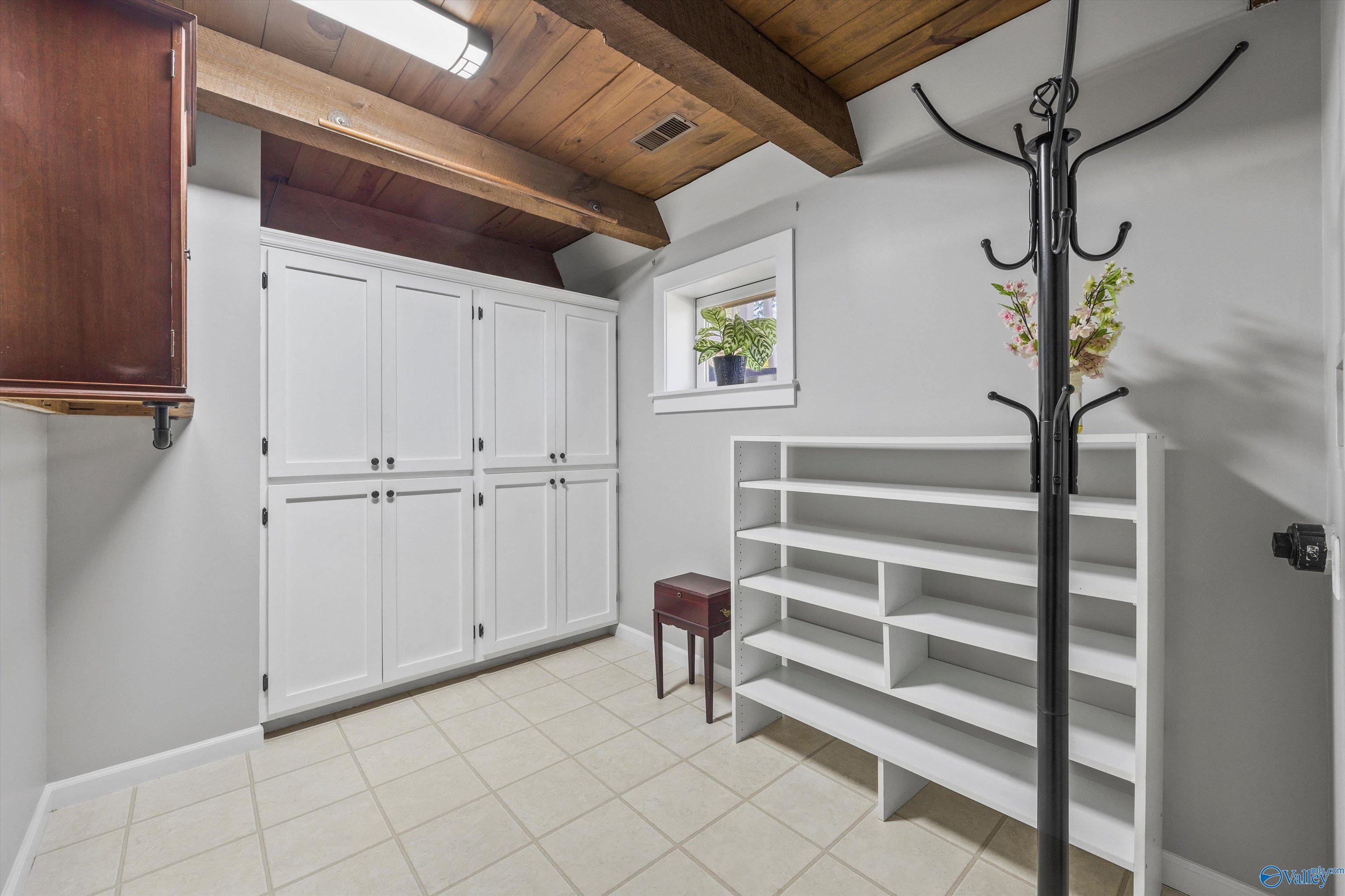 69 SE Shannon Drive, Laceys Spring, Alabama image 22