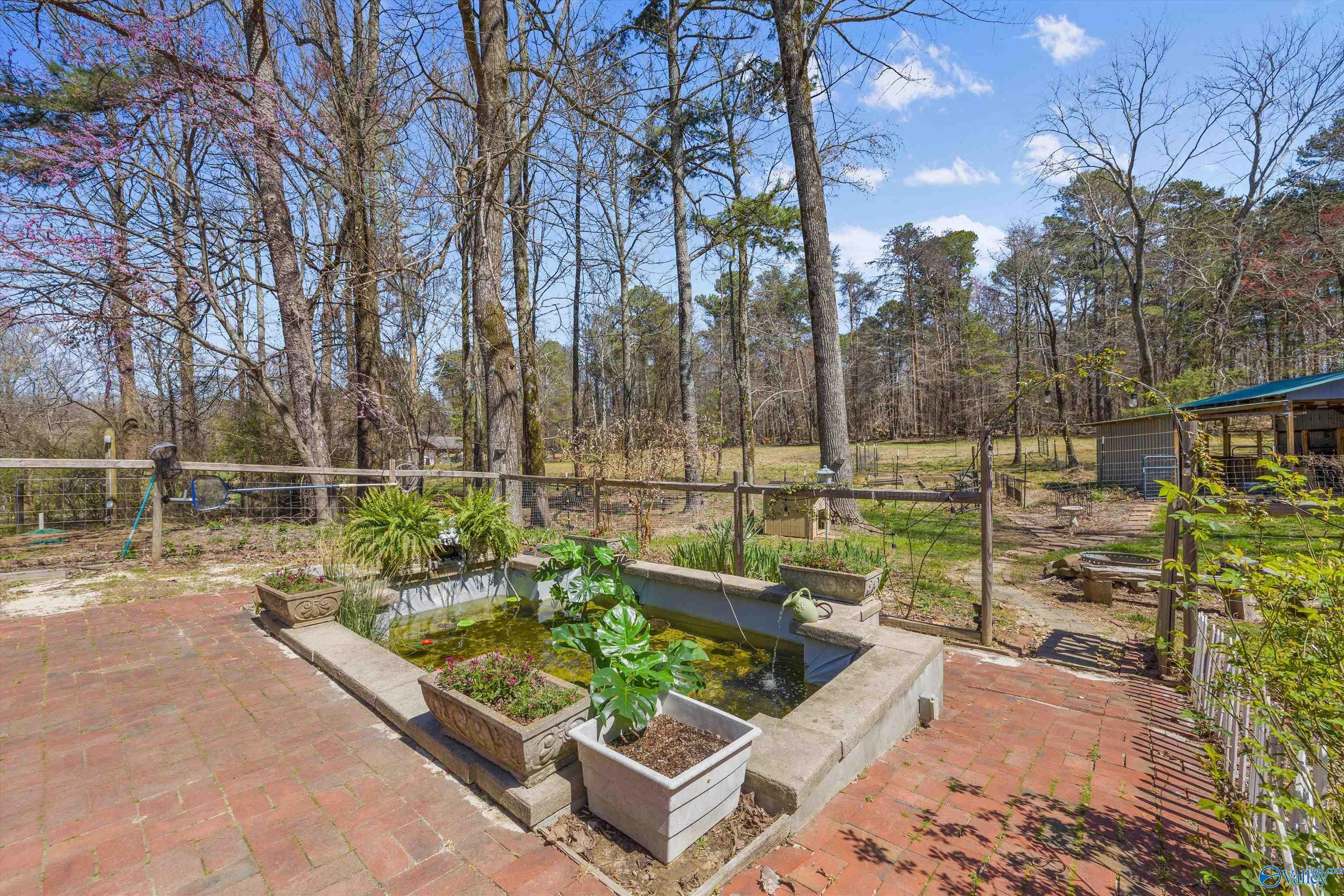 69 SE Shannon Drive, Laceys Spring, Alabama image 39