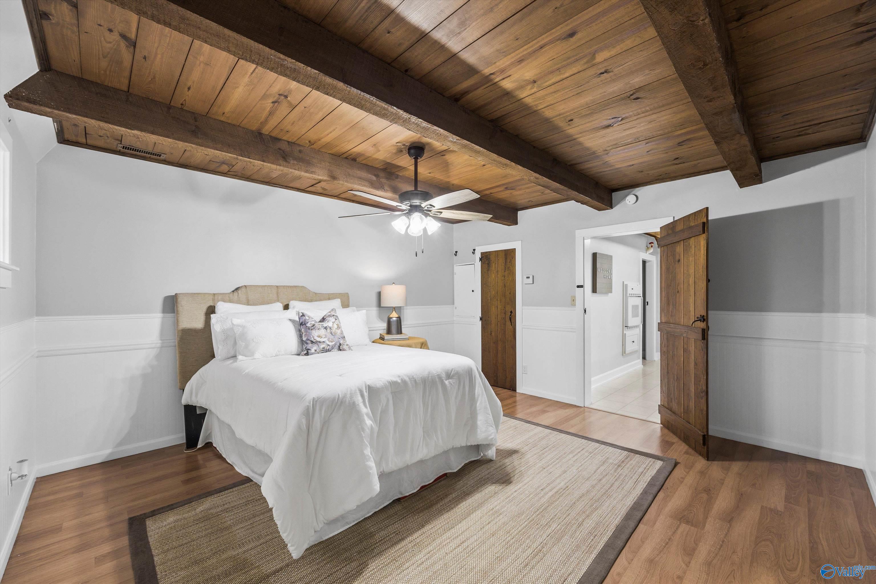 69 SE Shannon Drive, Laceys Spring, Alabama image 18