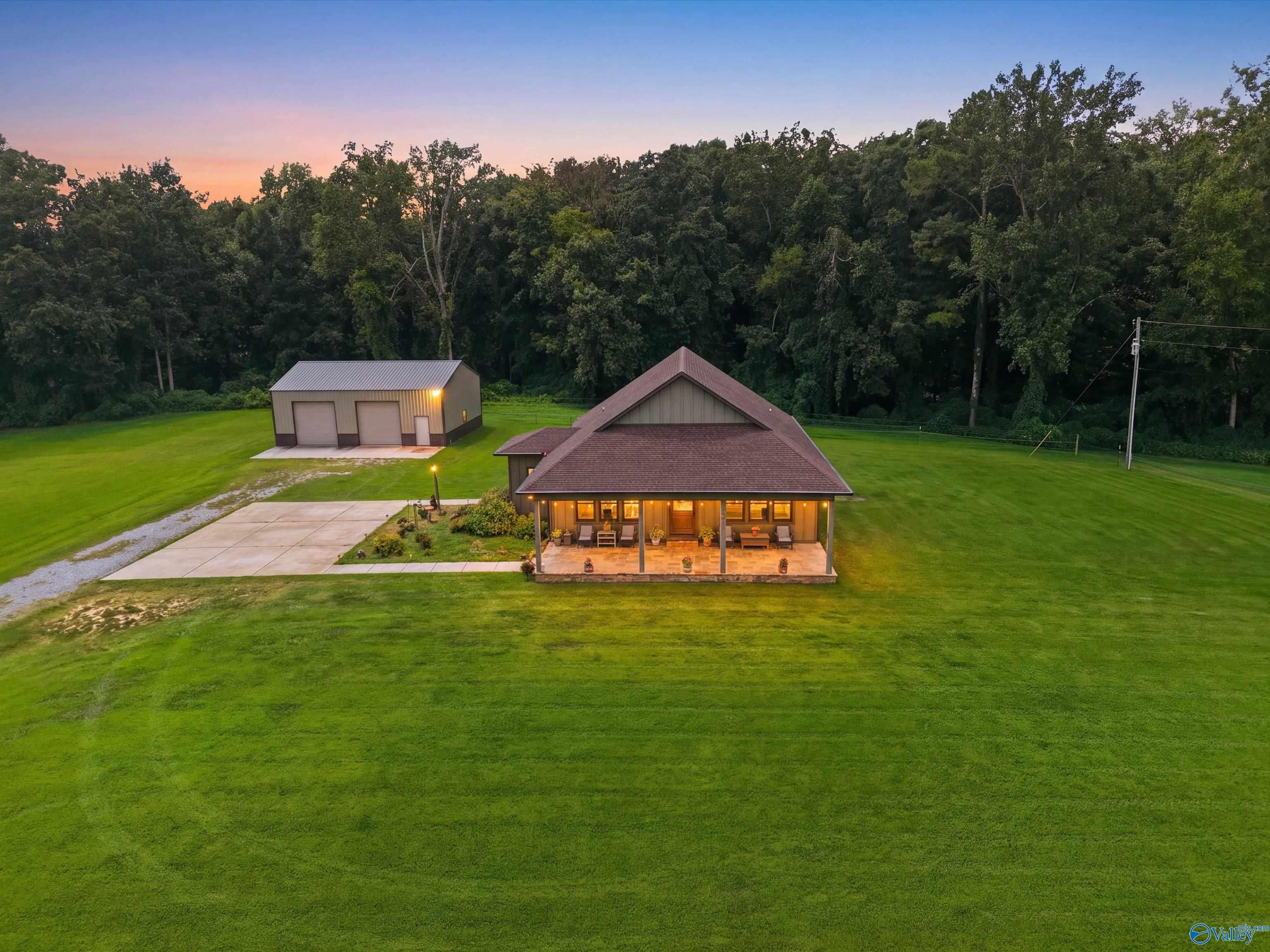 1239 County Road 1216