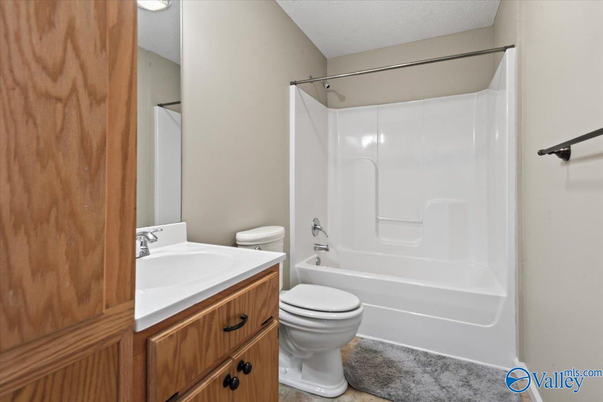113 Childmark Drive, Albertville, Alabama image 15