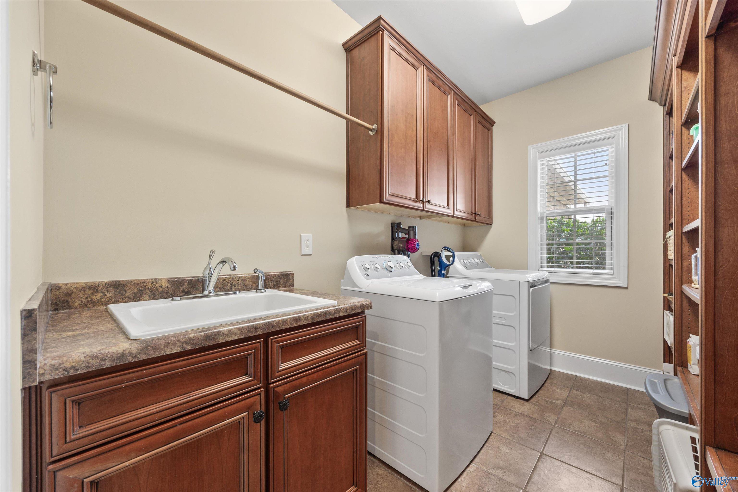 479 Jasmine Drive, Madison, Alabama image 35