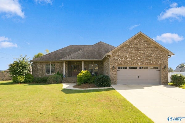 135 COTTONWOOD CIR, GADSDEN, AL 35901 - Image 7d125c8d09837ed0a1625716bf59d031/2829068283