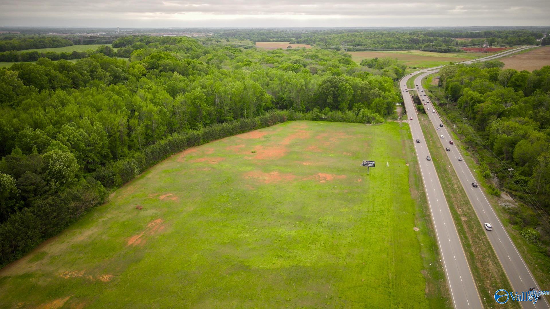 9 Acres Highway 72