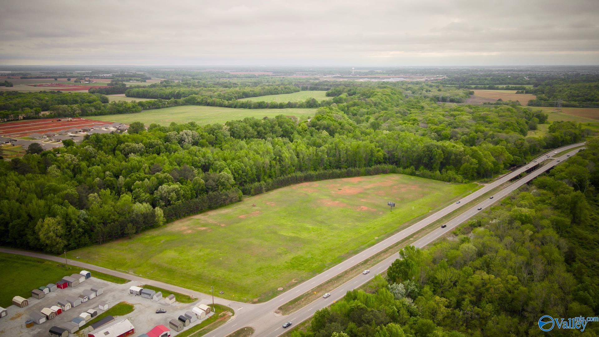 9 Acres Highway 72