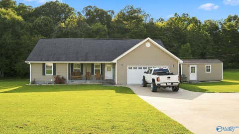 Homes For Sale - 246 Craten Drive<br/> Rainsville, AL 35986