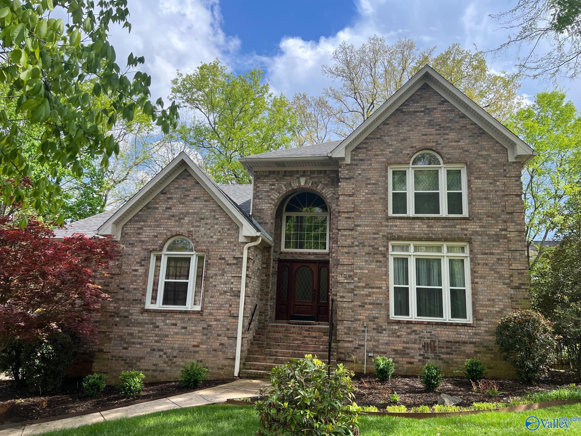 Madison, Alabama 35758, United States, 5 Bedrooms Bedrooms, ,4 BathroomsBathrooms,Residential,Pending,109239