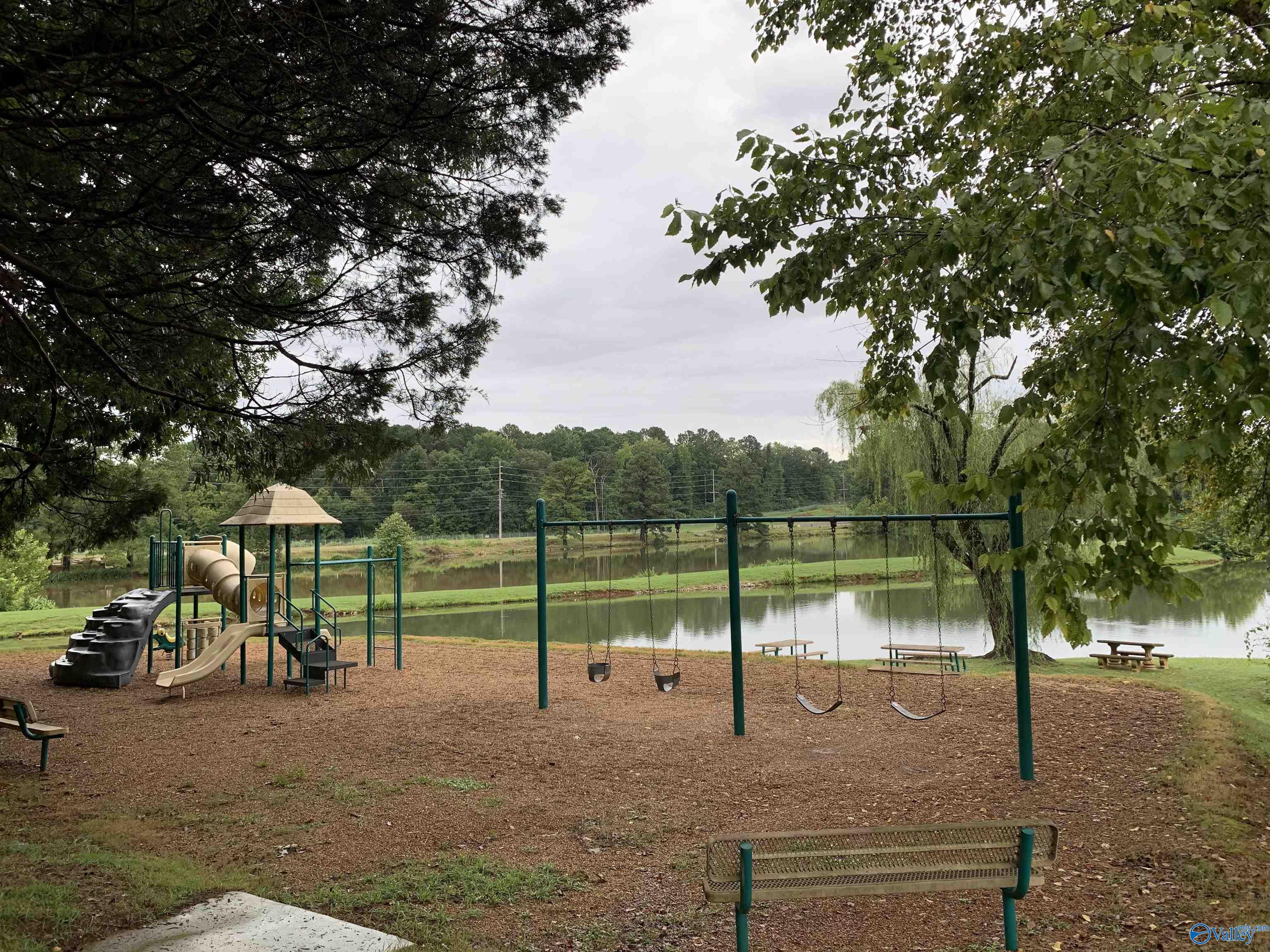 Madison, Alabama 35758, United States, 5 Bedrooms Bedrooms, ,4 BathroomsBathrooms,Residential,Pending,109239