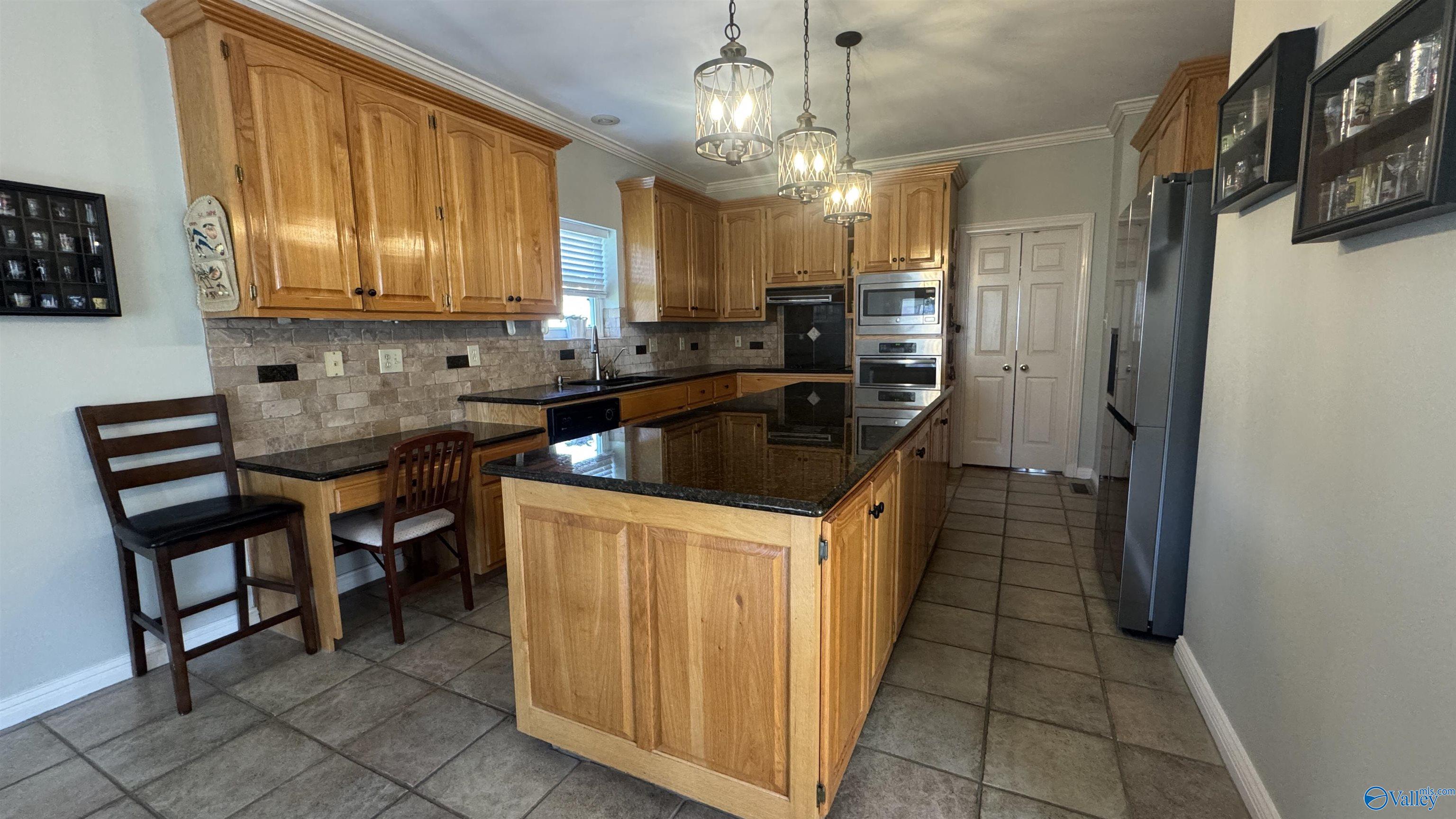 Madison, Alabama 35758, United States, 5 Bedrooms Bedrooms, ,4 BathroomsBathrooms,Residential,Pending,109239