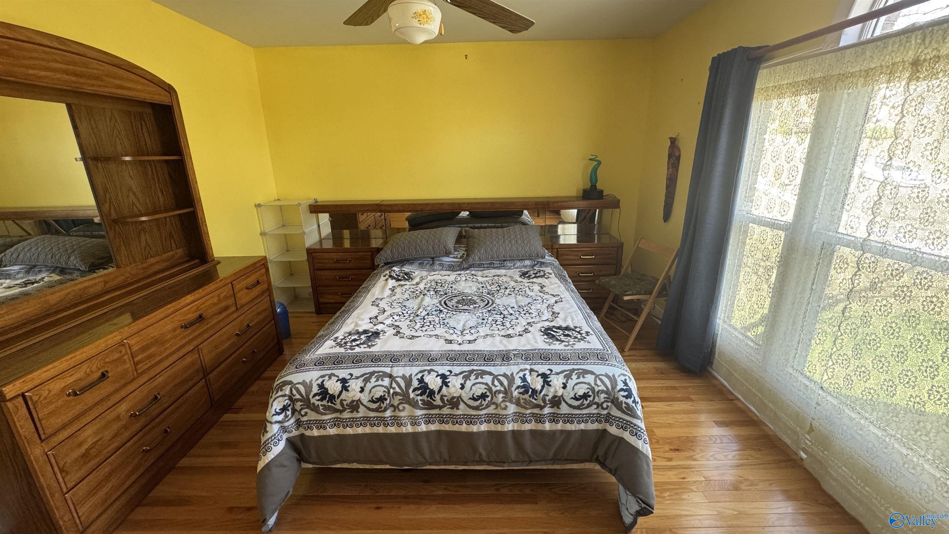 Madison, Alabama 35758, United States, 5 Bedrooms Bedrooms, ,4 BathroomsBathrooms,Residential,Pending,109239