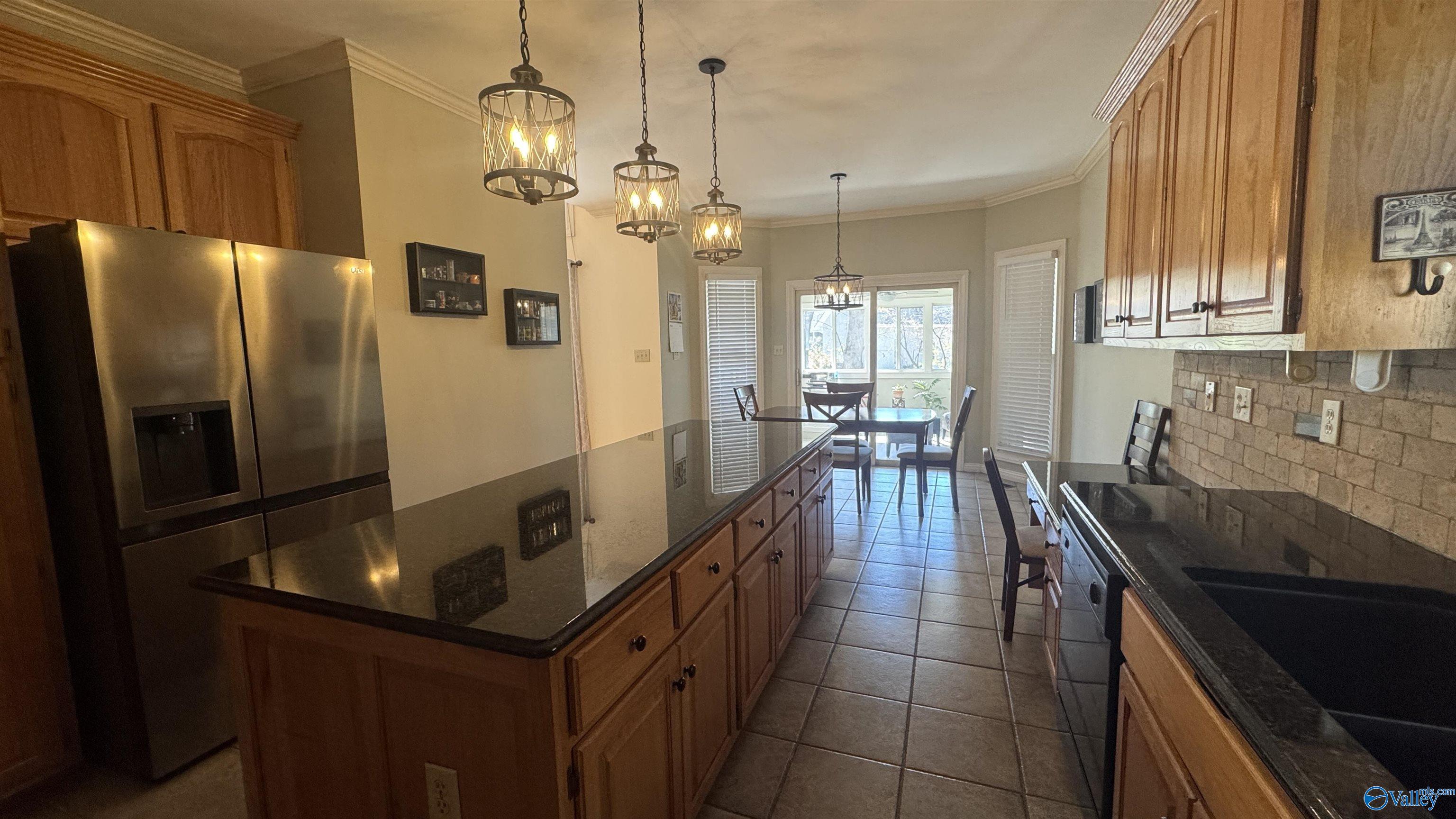 Madison, Alabama 35758, United States, 5 Bedrooms Bedrooms, ,4 BathroomsBathrooms,Residential,Pending,109239