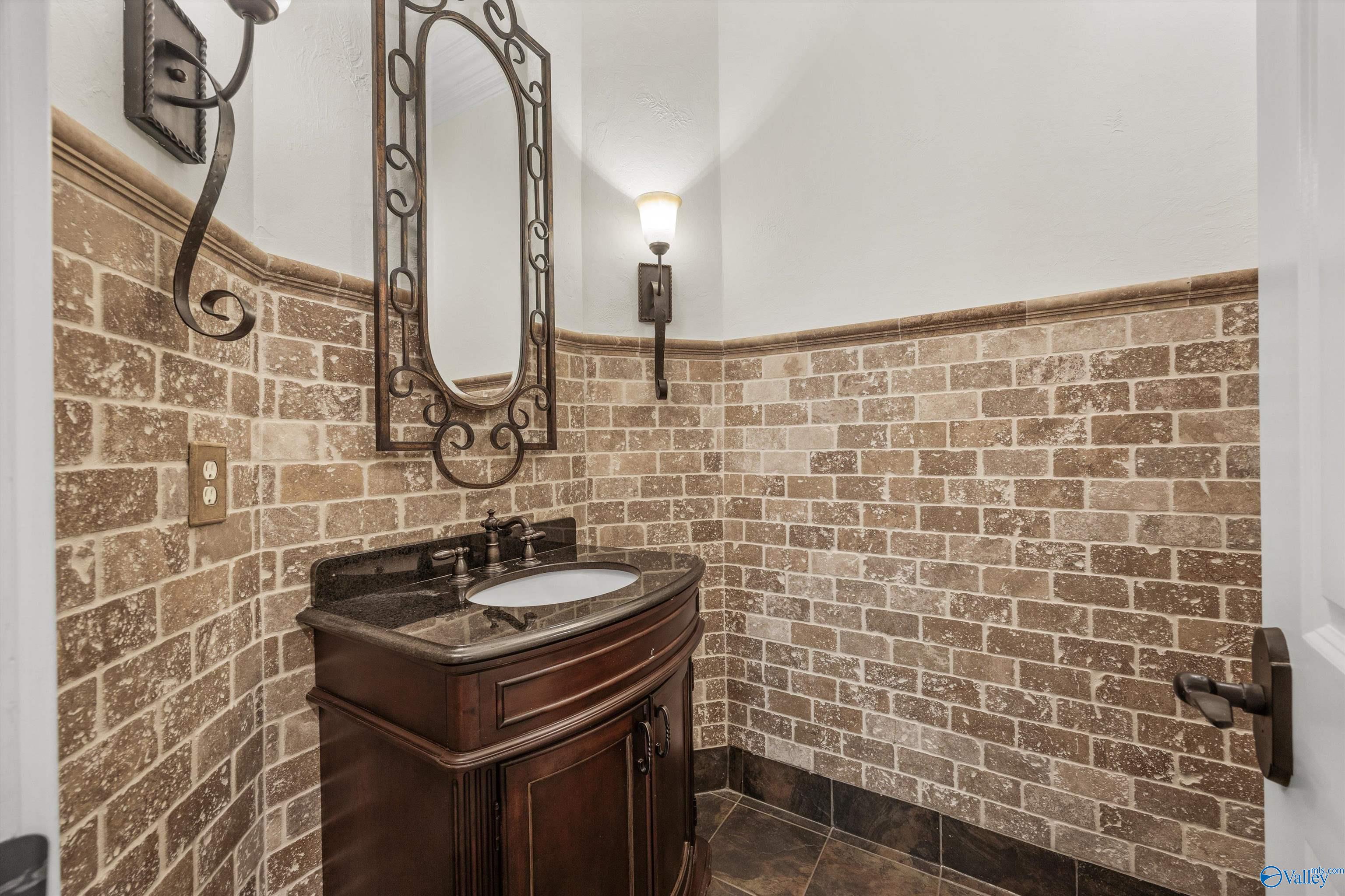 Gurley, Alabama, 35748, United States, 4 Bedrooms Bedrooms, ,5 BathroomsBathrooms,Residential,Active,1909111
