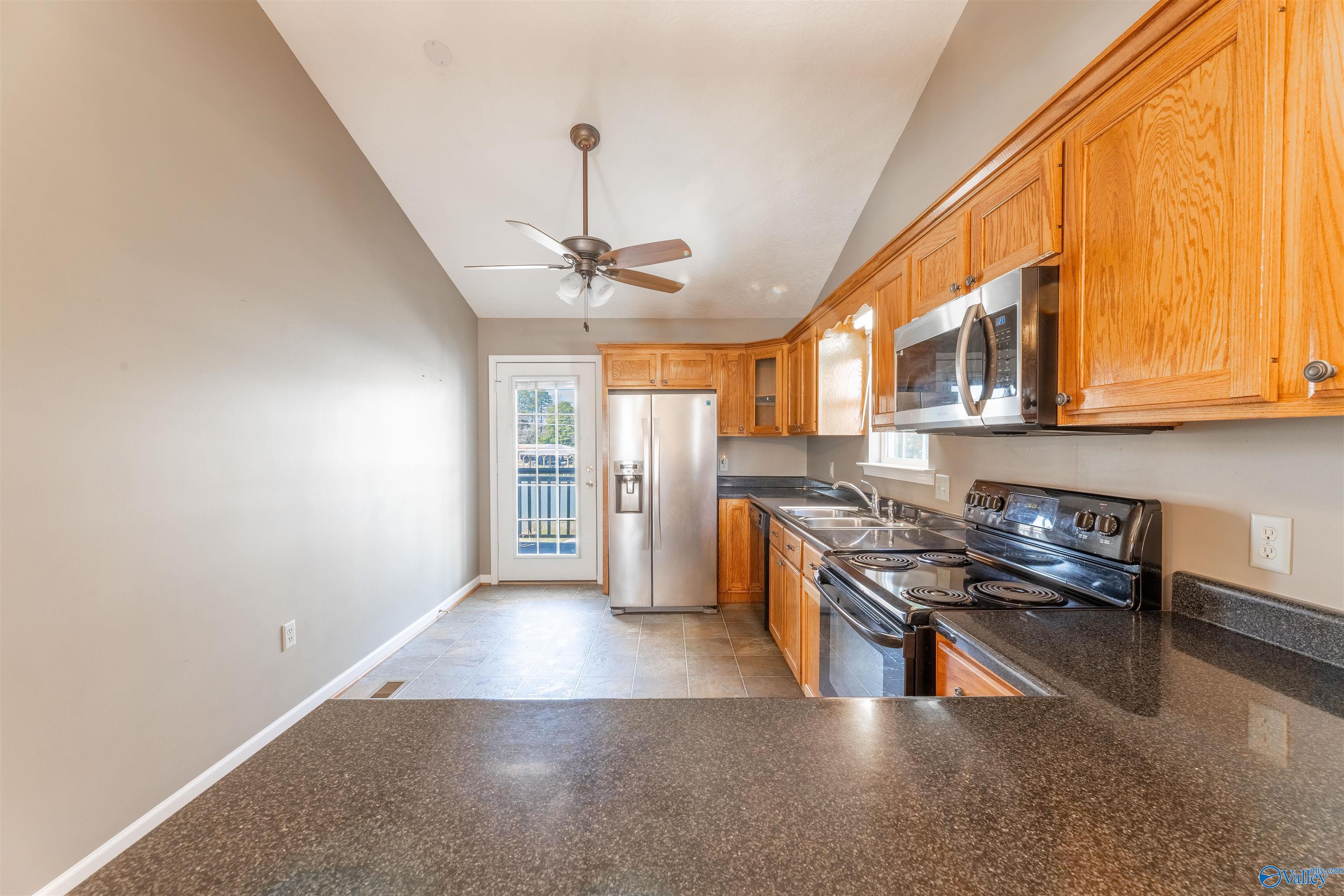 109 Camden Cove Lane, Gadsden, Alabama image 6