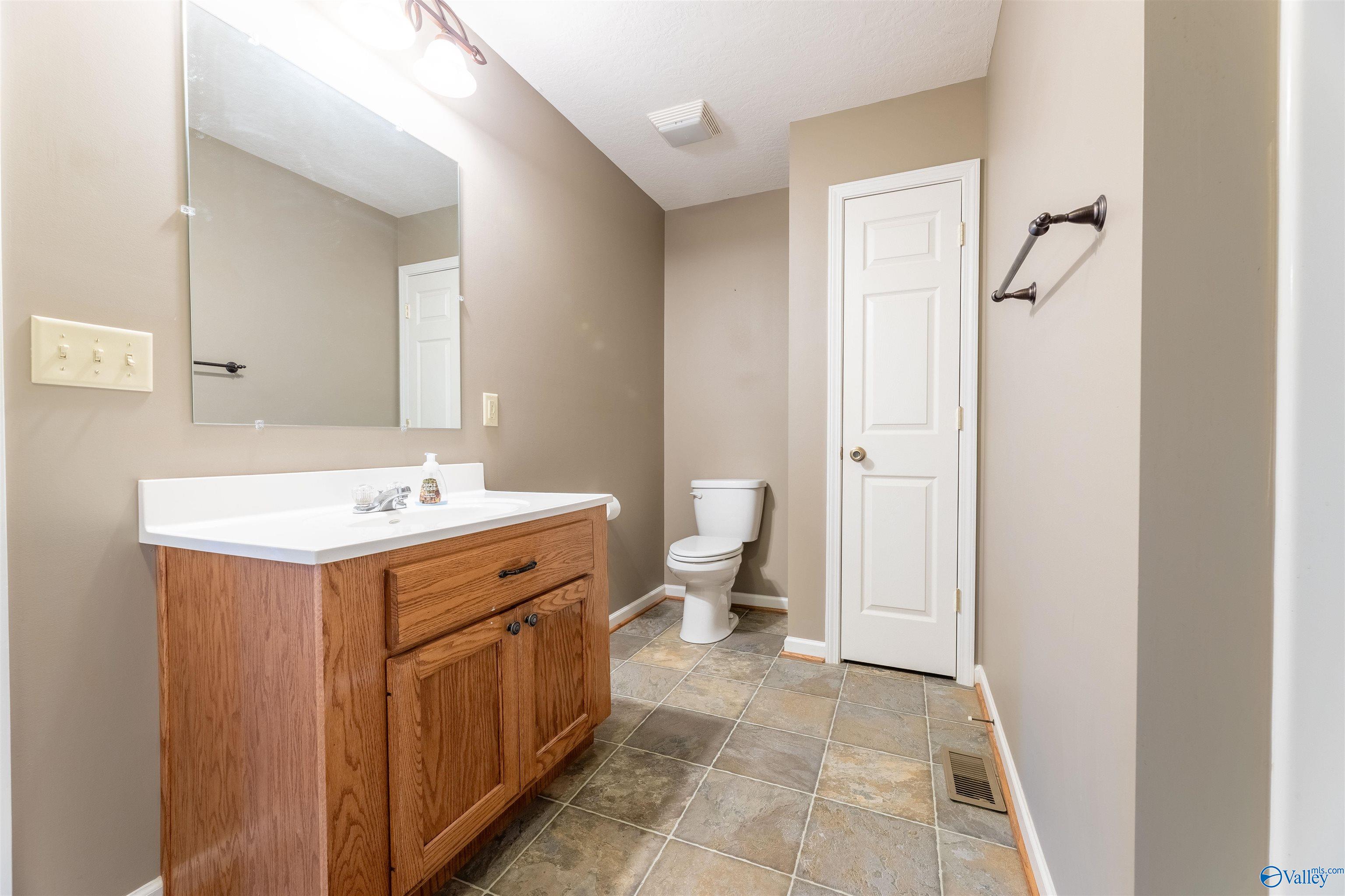 109 Camden Cove Lane, Gadsden, Alabama image 24
