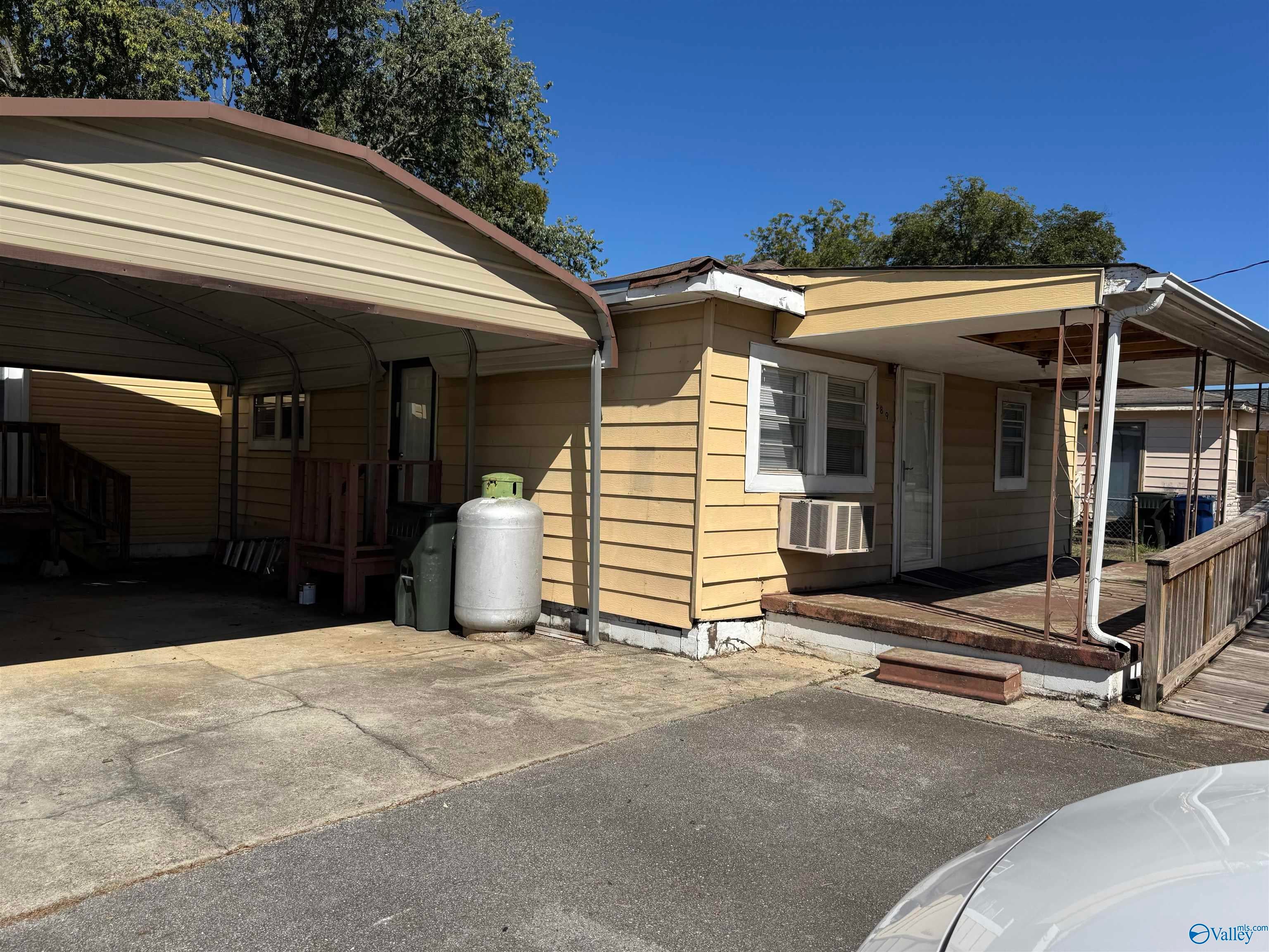 689 Capshaw Road