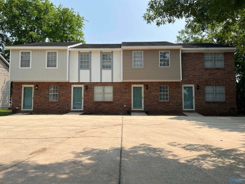 Townhouse For Rent - 1117 Magnolia Street<br/> Morgan County, Decatur, AL 35601