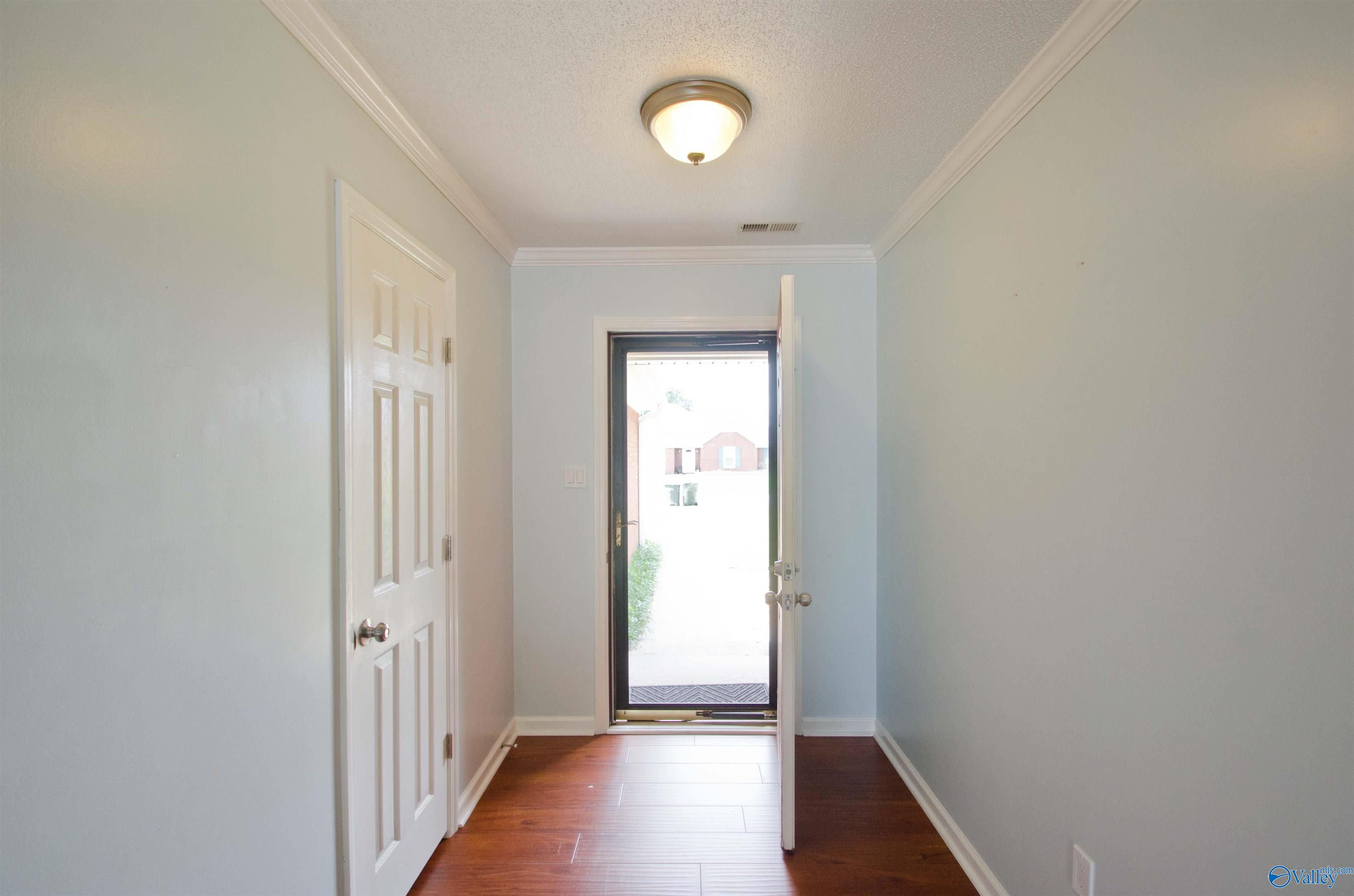 1422 Lake Crest Drive, Decatur, Alabama image 11