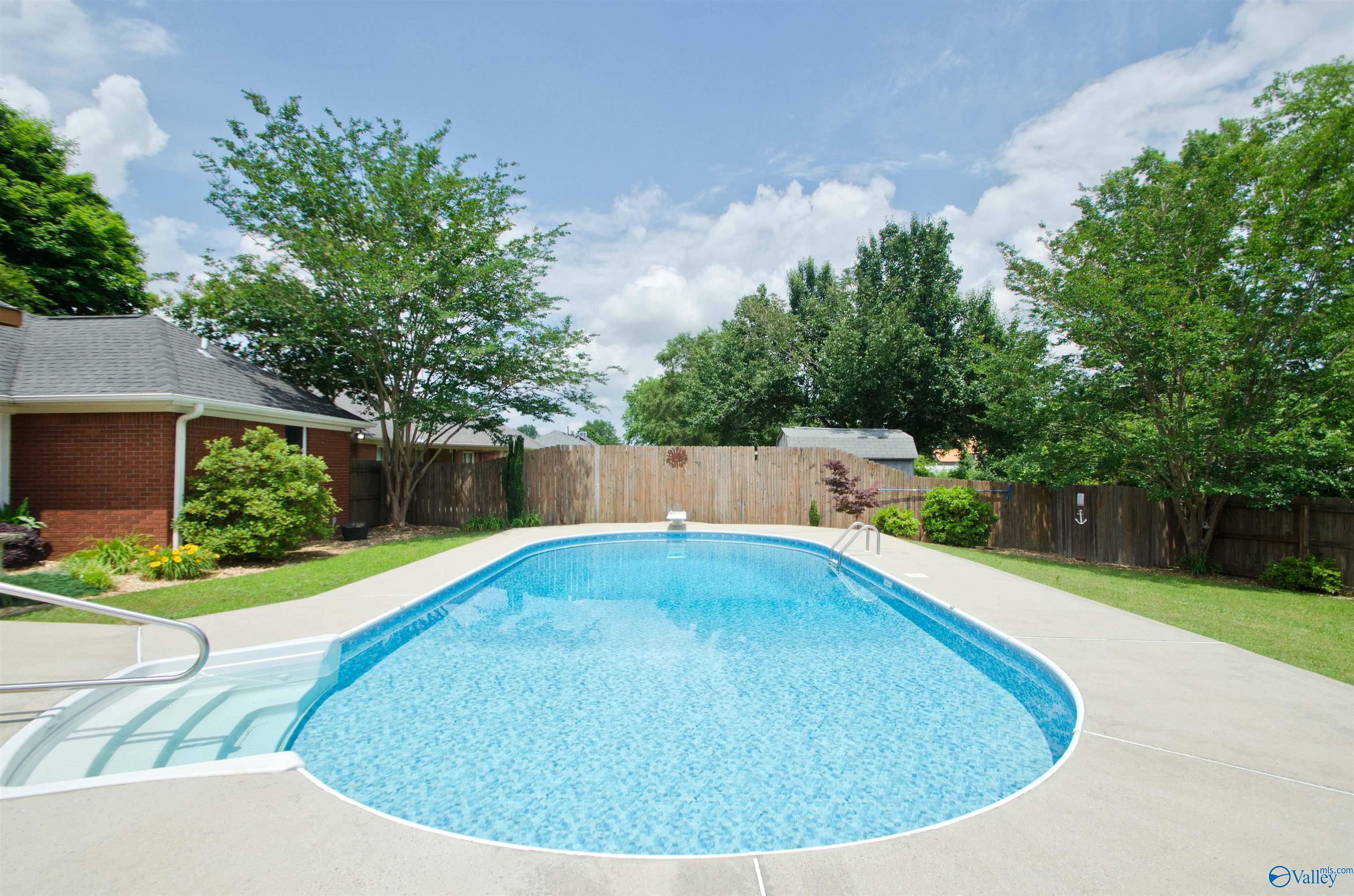 1422 Lake Crest Drive, Decatur, Alabama image 7