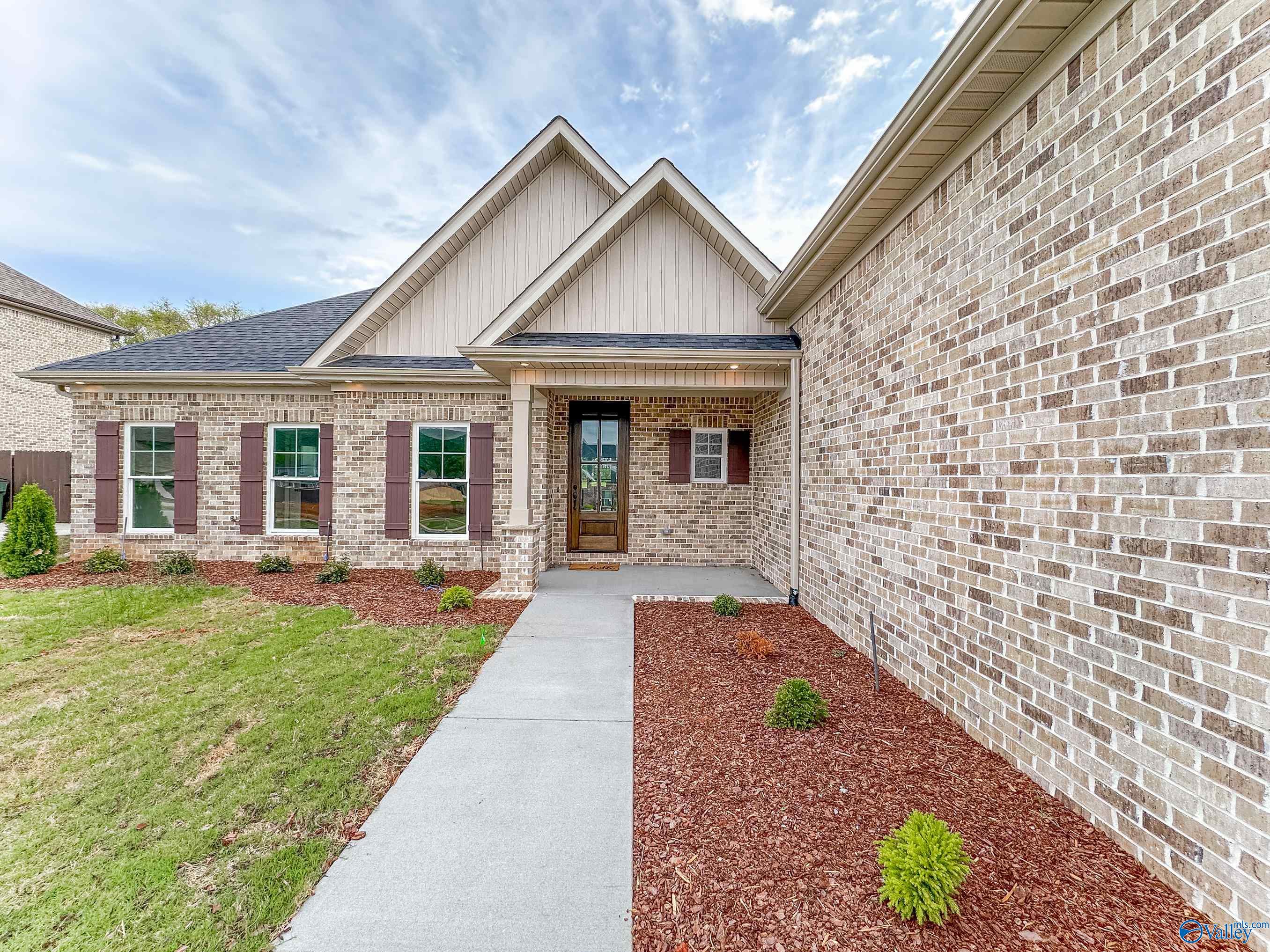 223 Oakland View Drive, Brownsboro, Alabama image 1