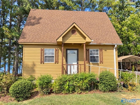 Homes For Sale - 615 County Road 575<br/> Centre, AL 35960