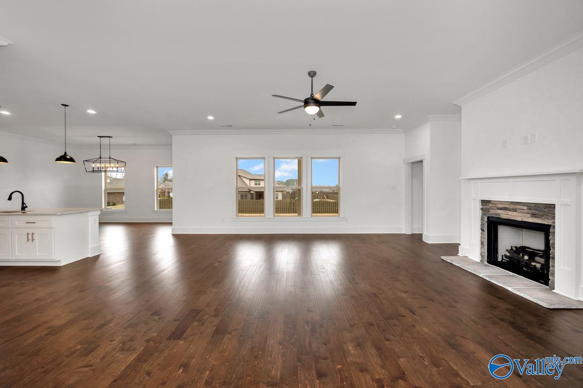 7102 Springwell Court SE