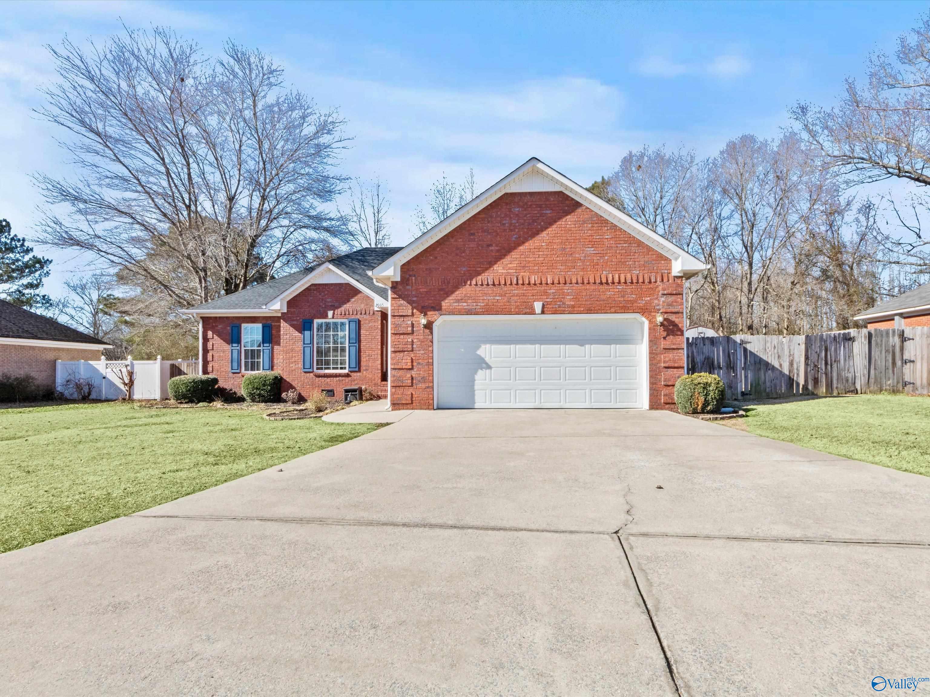 2005 Glenwood Drive SW