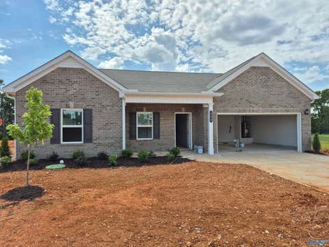 Homes For Sale - 334 Emma Way<br/> New Market, AL 35761