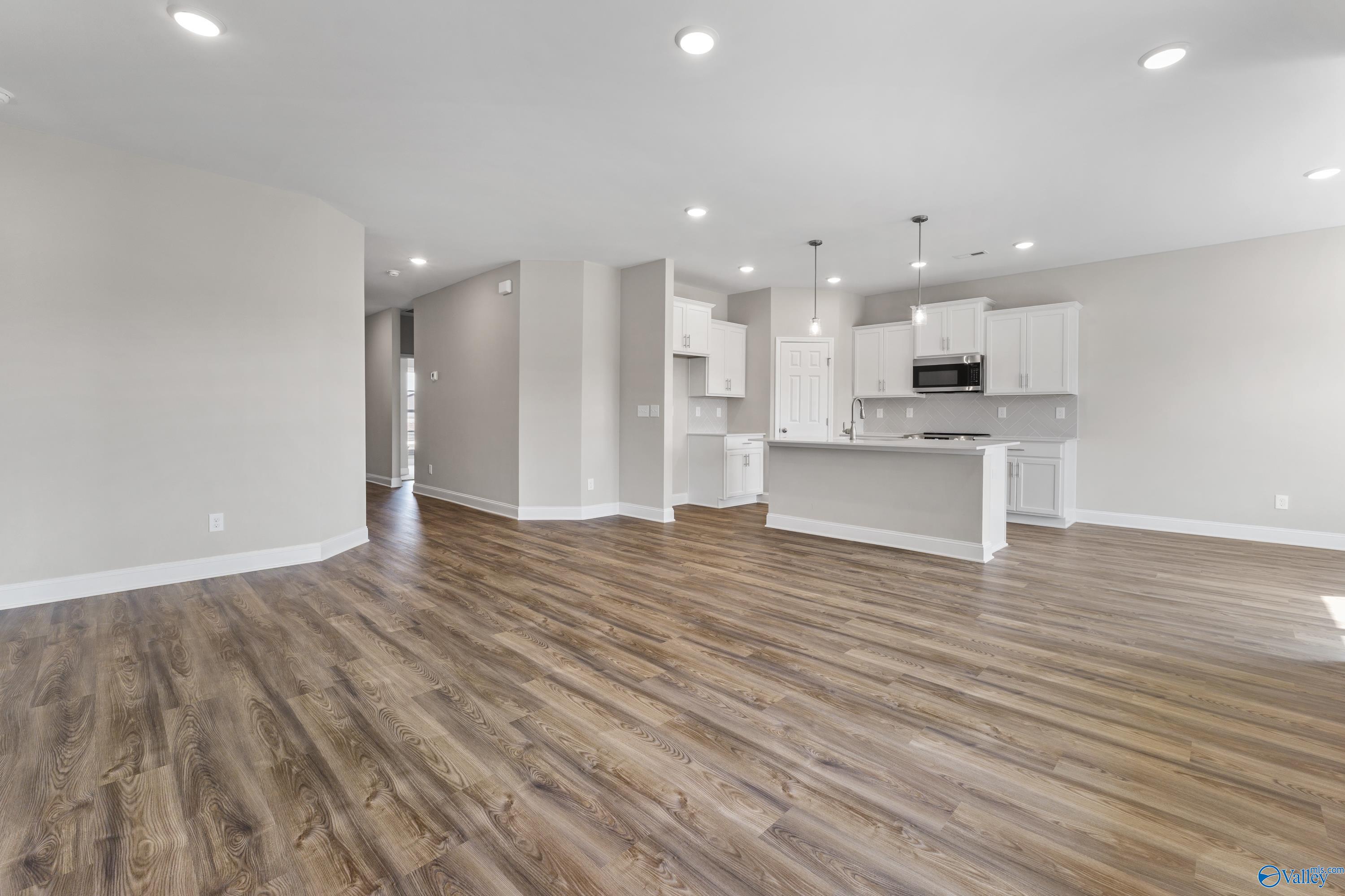 29494 Crawfish Drive, Harvest, Alabama image 4