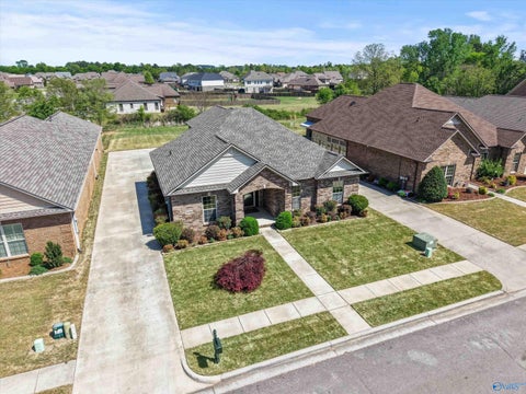 Homes For Sale - 25390 Castlebury Drive<br/> Athens, AL 35613