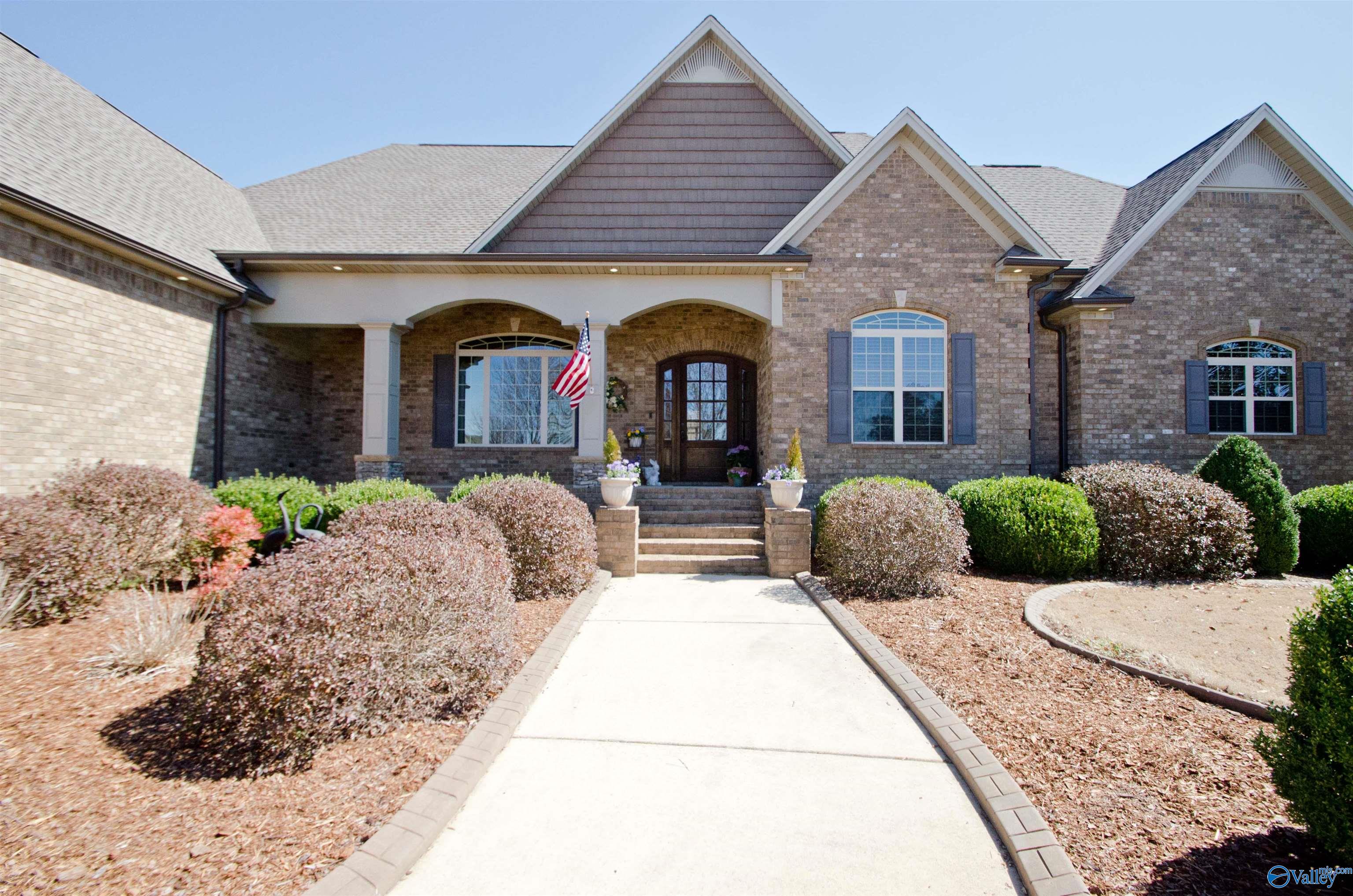 12351 Elmhurst Drive, Athens, Alabama image 2