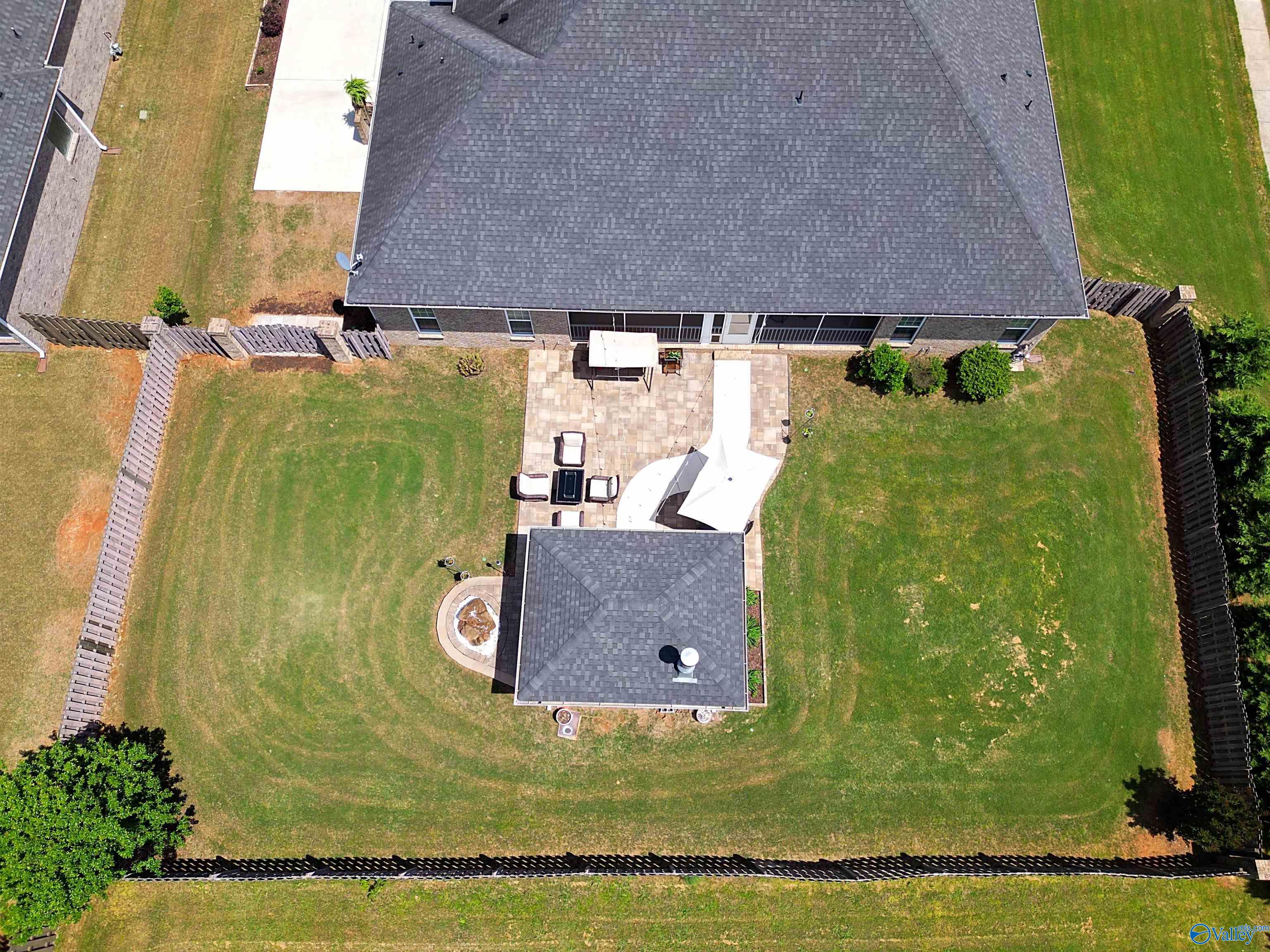 211 Woodgrove Drive, Madison, Alabama image 7
