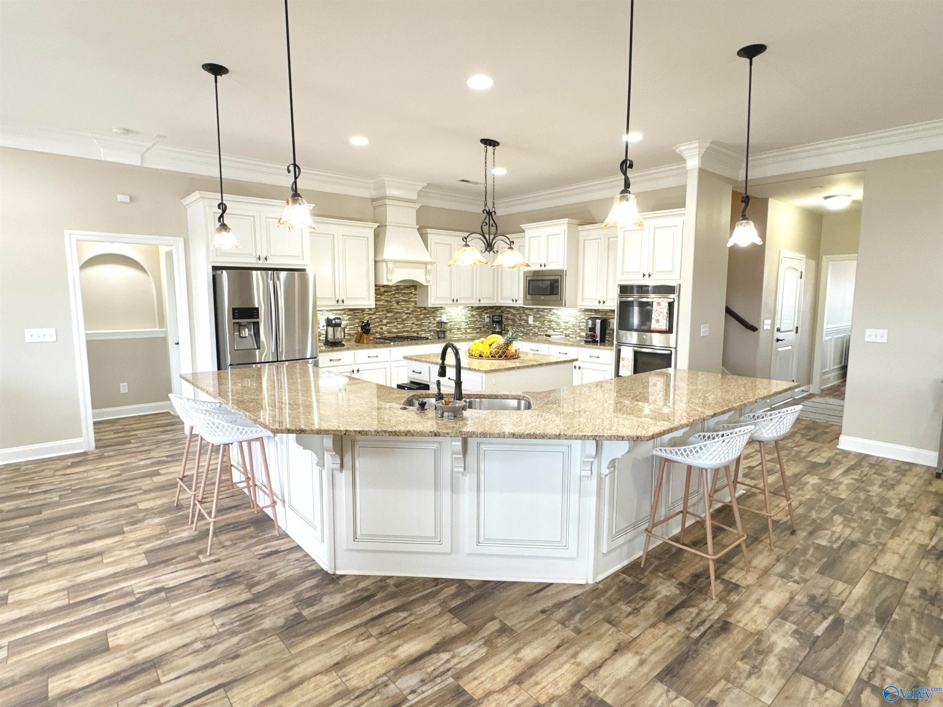 211 Woodgrove Drive, Madison, Alabama image 13
