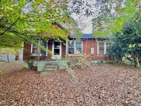 Homes For Sale - 793 Bexar Avenue<br/> Hamilton, AL 35570