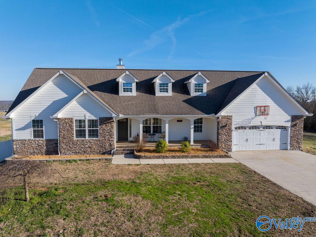 1429 Thompson Falls Road, Guntersville, Alabama image 1