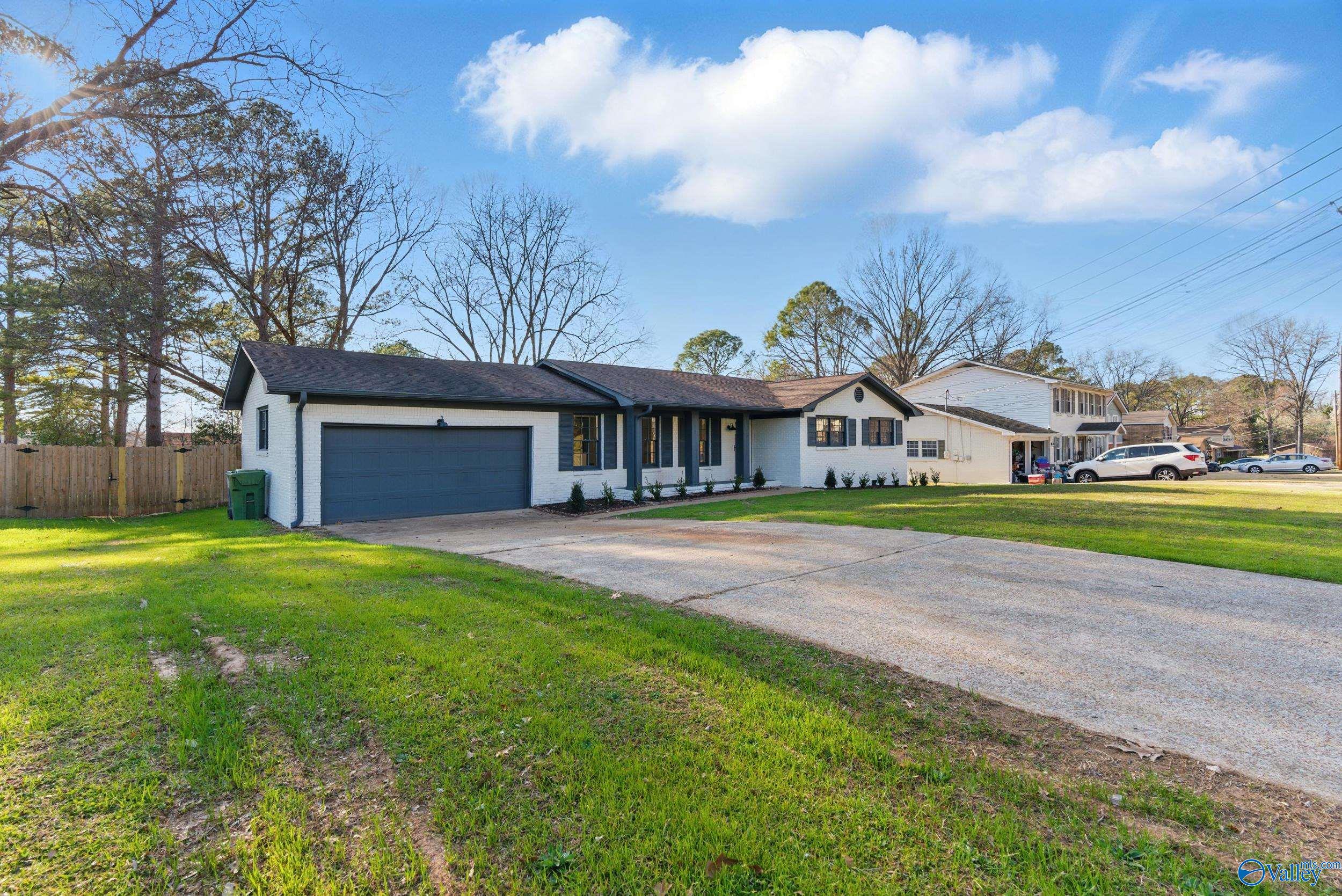 11214 Dellcrest Drive, Huntsville, Alabama image 2